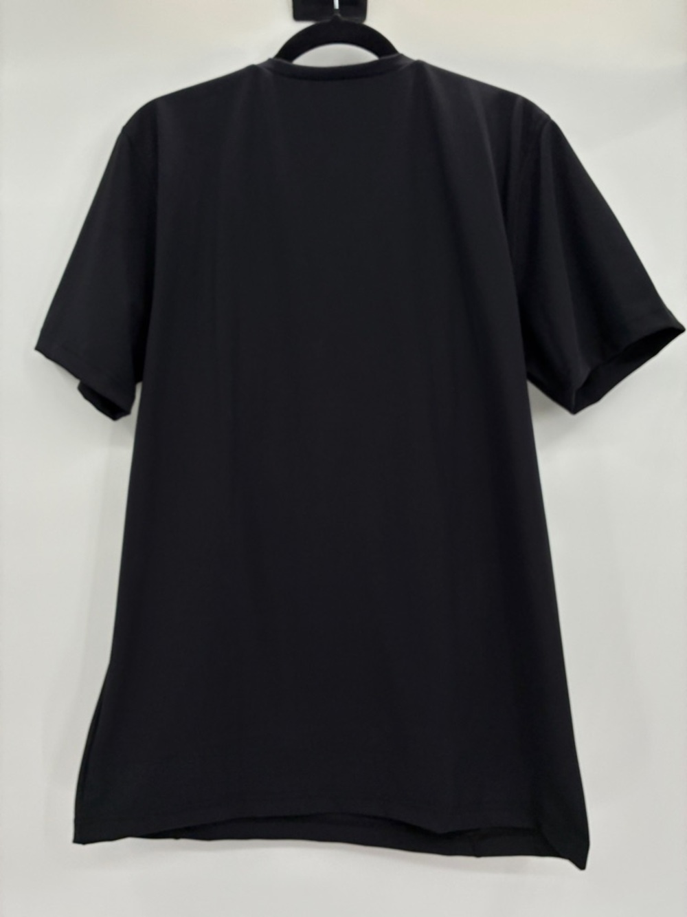 Lalabu Dad Shirt Black Baby Wearing Pouch V-Neck Short Sleeve Large NWOT - Picture 5 of 8